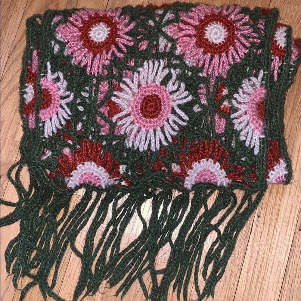 Lucky Brand knit scarf